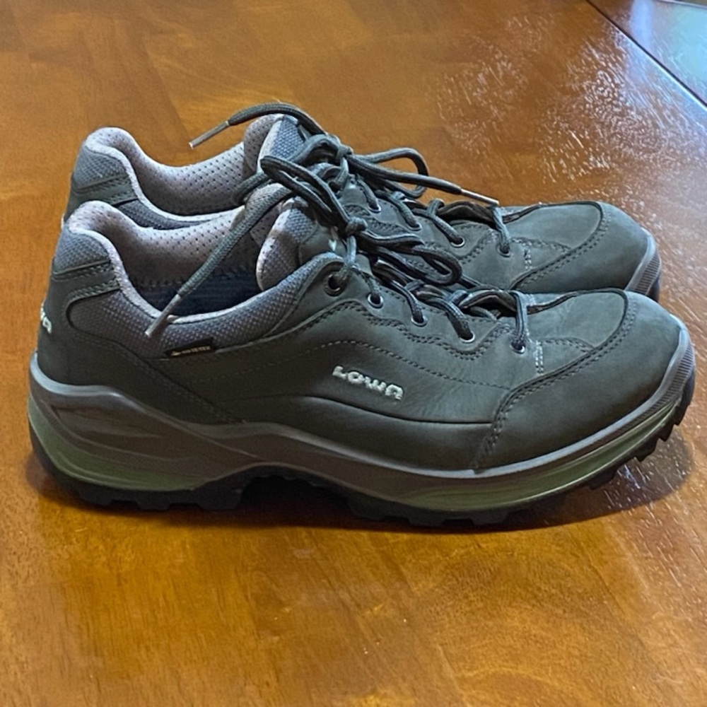 Lowa Womens Gray Gore-Tex RENEGADE GTX LO LADY Hiking Shoe Size US 10 EU 42 UK 8